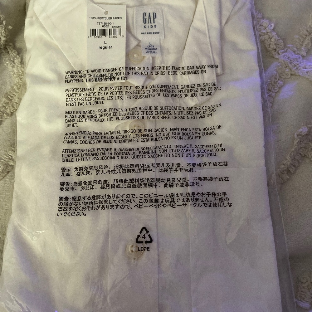Gap kids, white long sleeve boys shirt, size 10 brand new in packaging